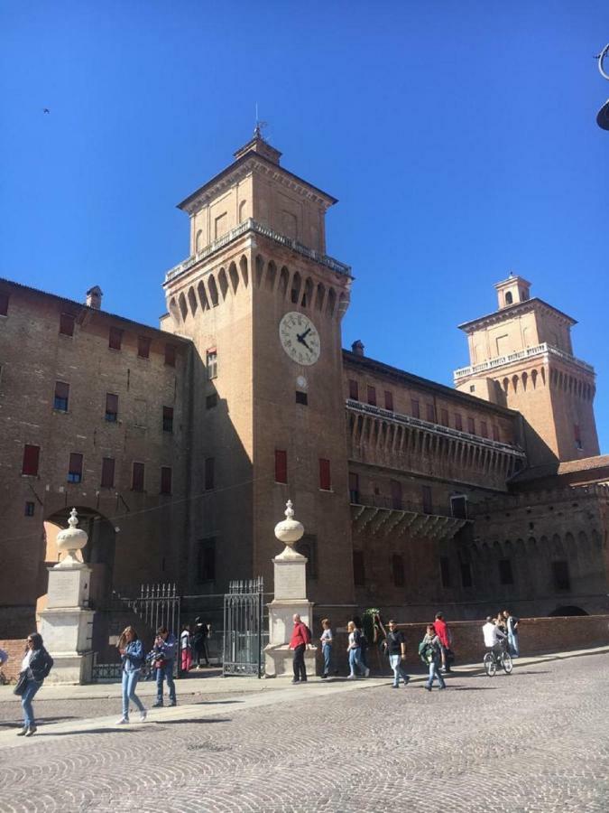 페라라 A Due Passi Dal Castello 아파트 외부 사진