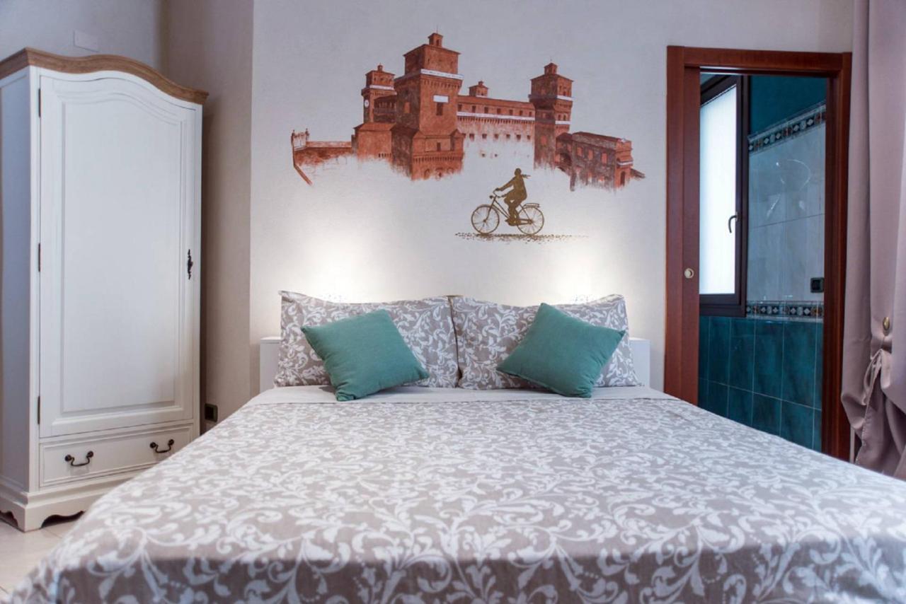 페라라 A Due Passi Dal Castello 아파트 외부 사진